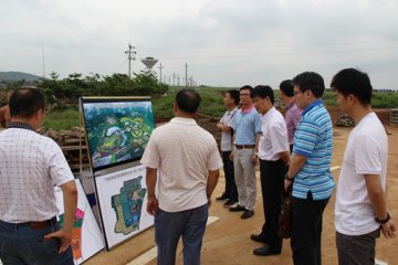 ��У�쵼��ʦ��տ����������